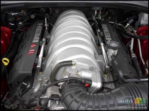 2006 Dodge Charger SRT8 (Photo: Kevin Corrigan, Auto123.com)