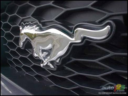 2006 Ford Mustang GT Convertible (Photo: Kevin Corrigan, Auto123.com)
