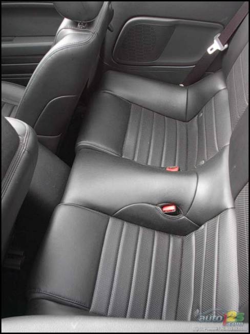 2006 Ford Mustang GT Convertible (Photo: Kevin Corrigan, Auto123.com)