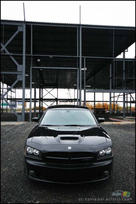 2006 Dodge Charger SRT8 (Photo: Philippe Champoux, Auto123.com)