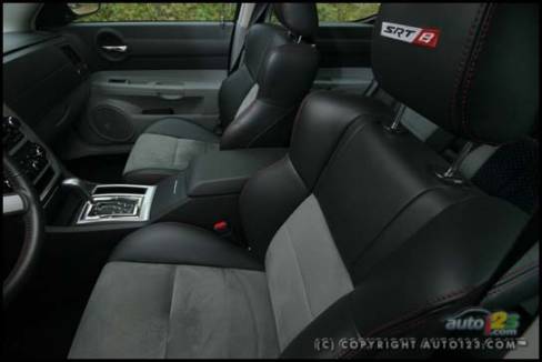 2006 Dodge Charger SRT8 (Photo: Philippe Champoux, Auto123.com)