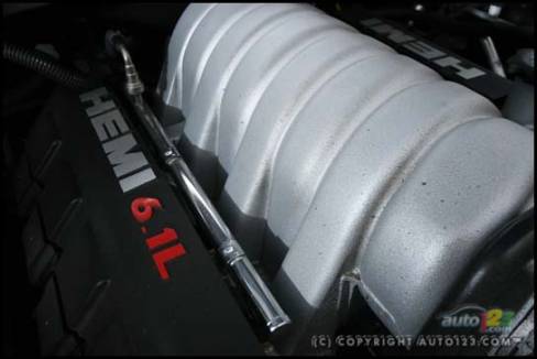 2006 Dodge Charger SRT8 (Photo: Philippe Champoux, Auto123.com)
