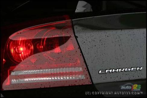 2006 Dodge Charger SRT8 (Photo: Philippe Champoux, Auto123.com)