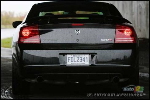 2006 Dodge Charger SRT8 (Photo: Philippe Champoux, Auto123.com)