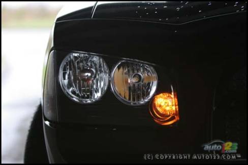 2006 Dodge Charger SRT8 (Photo: Philippe Champoux, Auto123.com)