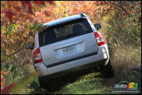 2007 Jeep Compass Limited 4x4 (Photo: Philippe Champoux, Auto123.com)