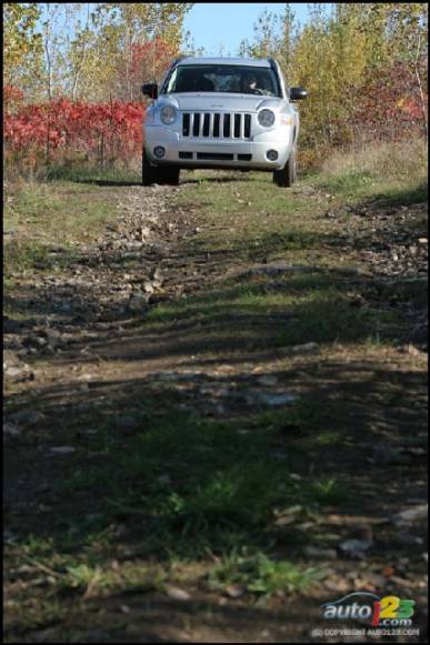 2007 Jeep Compass Limited 4x4 (Photo: Philippe Champoux, Auto123.com)