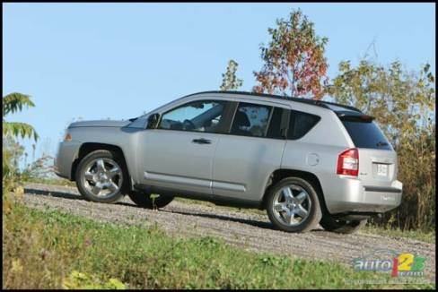 2007 Jeep Compass Limited 4x4 (Photo: Philippe Champoux, Auto123.com)