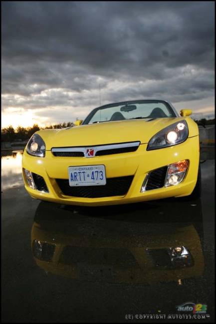 2007 Saturn SKY Red Line (Photo: Philippe Champoux, Auto123.com)
