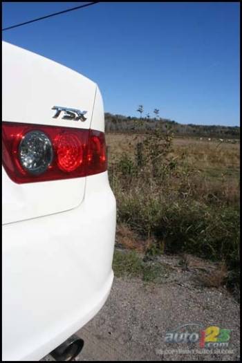 2006 Acura TSX (Photo: Justin Pritchard, Auto123.com)