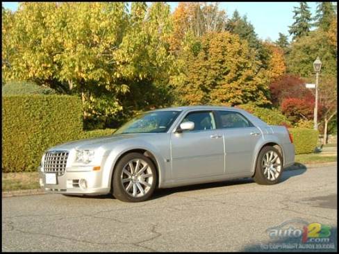 2006 Chrysler 300C SRT8 (Photo: Rob Rothwell, Auto123.com)