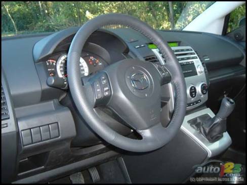 2007 Mazda5 GT (Photo: Rob Rothwell, Auto123.com)