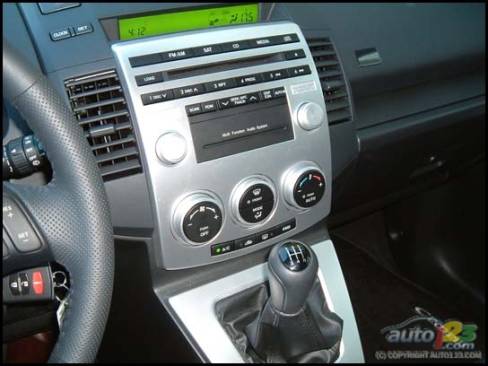 2007 Mazda5 GT (Photo: Rob Rothwell, Auto123.com)