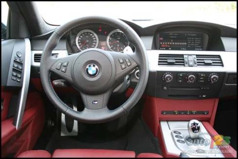 BMW M5 2006 (Photo: Amyot Bachand, Auto123.com)
