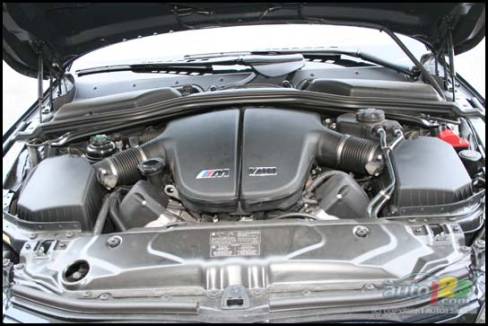 BMW M5 2006 (Photo: Amyot Bachand, Auto123.com)