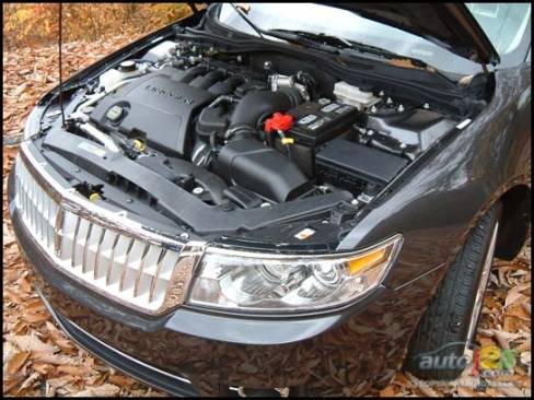 2007 Lincoln MKZ (Photo: Rob Rothwell)