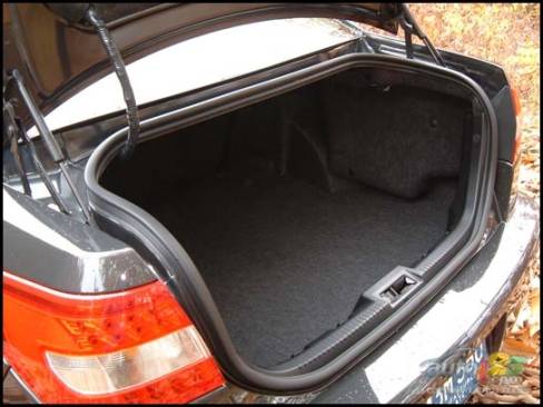 2007 Lincoln MKZ (Photo: Rob Rothwell)