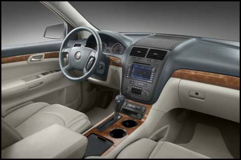 2007 Saturn Outlook (Photo: General Motors)