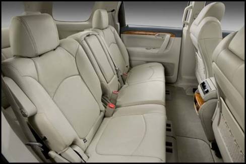 2007 Saturn Outlook (Photo: General Motors)