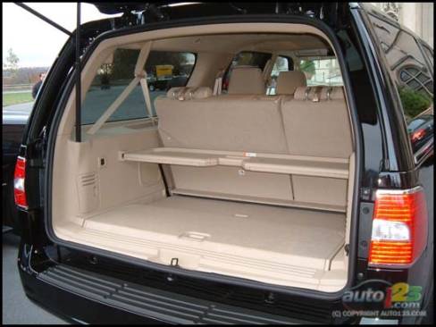 2007 Lincoln Navigator (Photo: Rob Rothwell)