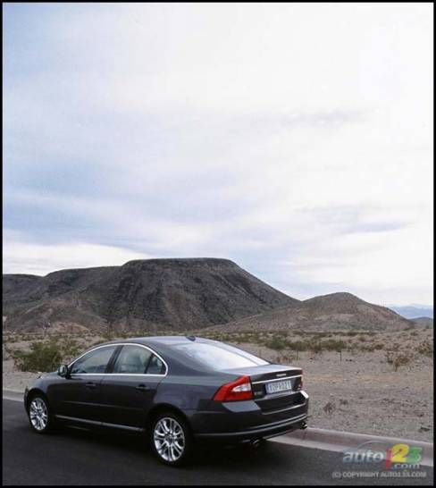2007 Volvo S80 (Photo: Mark Hacking)
