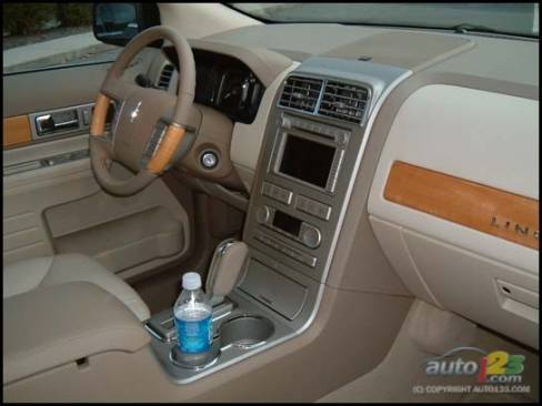 2007 Lincoln MKX (Photo: Rob Rothwell)