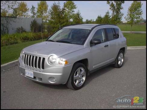 2007 Jeep Compass Limited (Photo: Kevin Corrigan, Auto123.com)