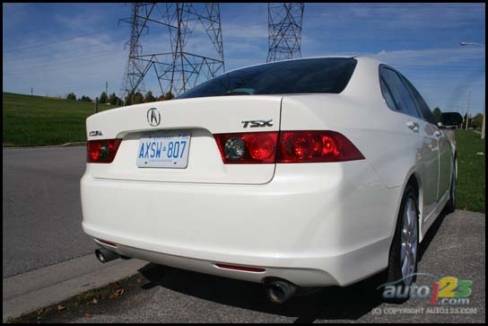 2006 Acura TSX (Photo: Justin Pritchard, Auto123.com)