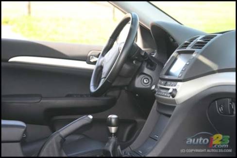 2006 Acura TSX (Photo: Justin Pritchard, Auto123.com)