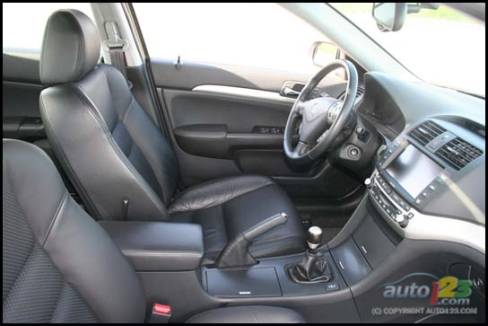 2006 Acura TSX (Photo: Justin Pritchard, Auto123.com)