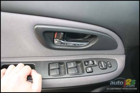 2006 Subaru WRX (Photo: Justin Pritchard, Auto123.com)