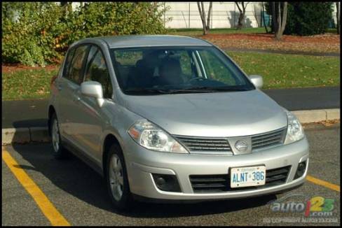2007 Nissan Versa (Photo: Kevin Corrigan, Auto123.com)