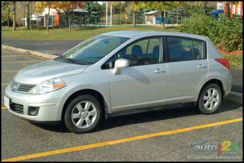 2007 Nissan Versa (Photo: Kevin Corrigan, Auto123.com)