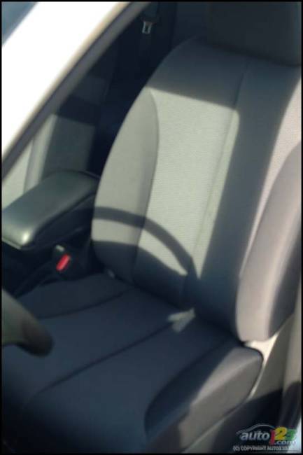 2007 Nissan Versa (Photo: Kevin Corrigan, Auto123.com)