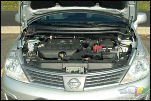 2007 Nissan Versa (Photo: Kevin Corrigan, Auto123.com)