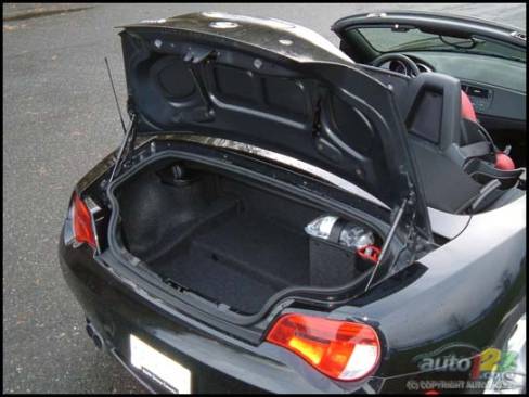 2006 BMW M Roadster (Photo: Rob Rothwell, Auto123.com)