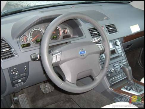 2007 Volvo XC90 3.2 (Photo: Rob Rothwell, Auto123.com)