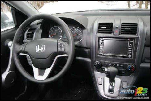 2007 Honda CR-V EX-L Navi (Photo: Philippe Champoux, Auto123.com)