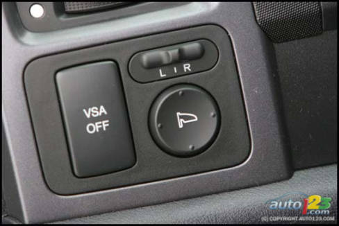 2007 Honda CR-V EX-L Navi (Photo: Philippe Champoux, Auto123.com)