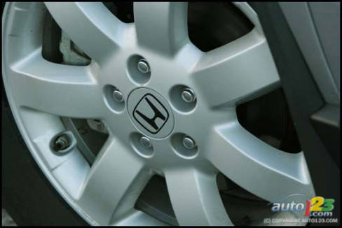 2007 Honda CR-V EX-L Navi (Photo: Philippe Champoux, Auto123.com)