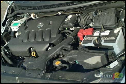 2007 Nissan Versa (Photo: Kevin Corrigan, Auto123.com)