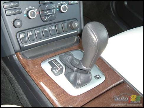 2007 Volvo XC90 3.2 (Photo: Rob Rothwell, Auto123.com)