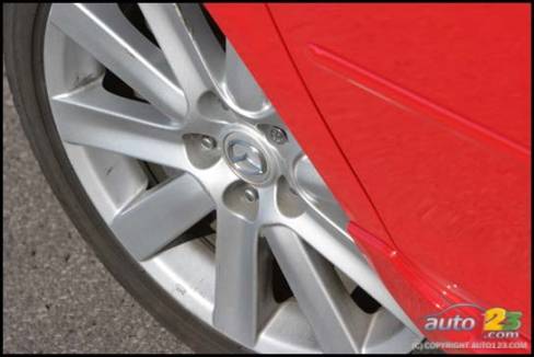 2007 Mazdaspeed3 (Photo: Philippe Champoux, Auto123.com)