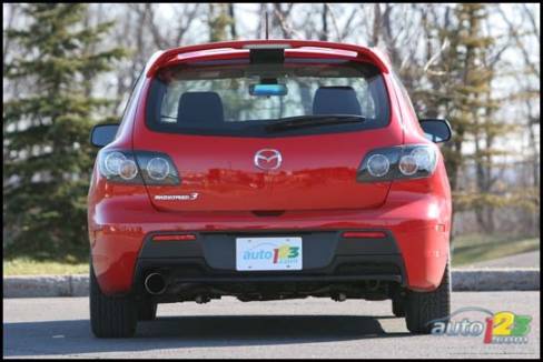 2007 Mazdaspeed3 (Photo: Philippe Champoux, Auto123.com)