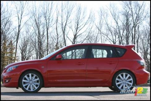 2007 Mazdaspeed3 (Photo: Philippe Champoux, Auto123.com)