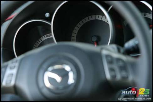 2007 Mazdaspeed3 (Photo: Philippe Champoux, Auto123.com)
