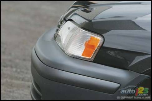 1999 Toyota Tercel (Photo: Philippe Champoux, Auto123.com)