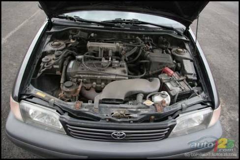 1999 Toyota Tercel (Photo: Philippe Champoux, Auto123.com)
