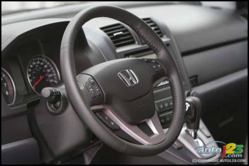 2007 Honda CR-V EX-L Navi (Photo: Philippe Champoux, Auto123.com)