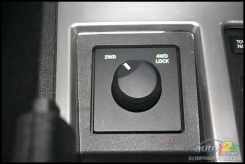 2007 Dodge Nitro SLT 4x4 (Photo: Justin Pritchard, Auto123.com)
